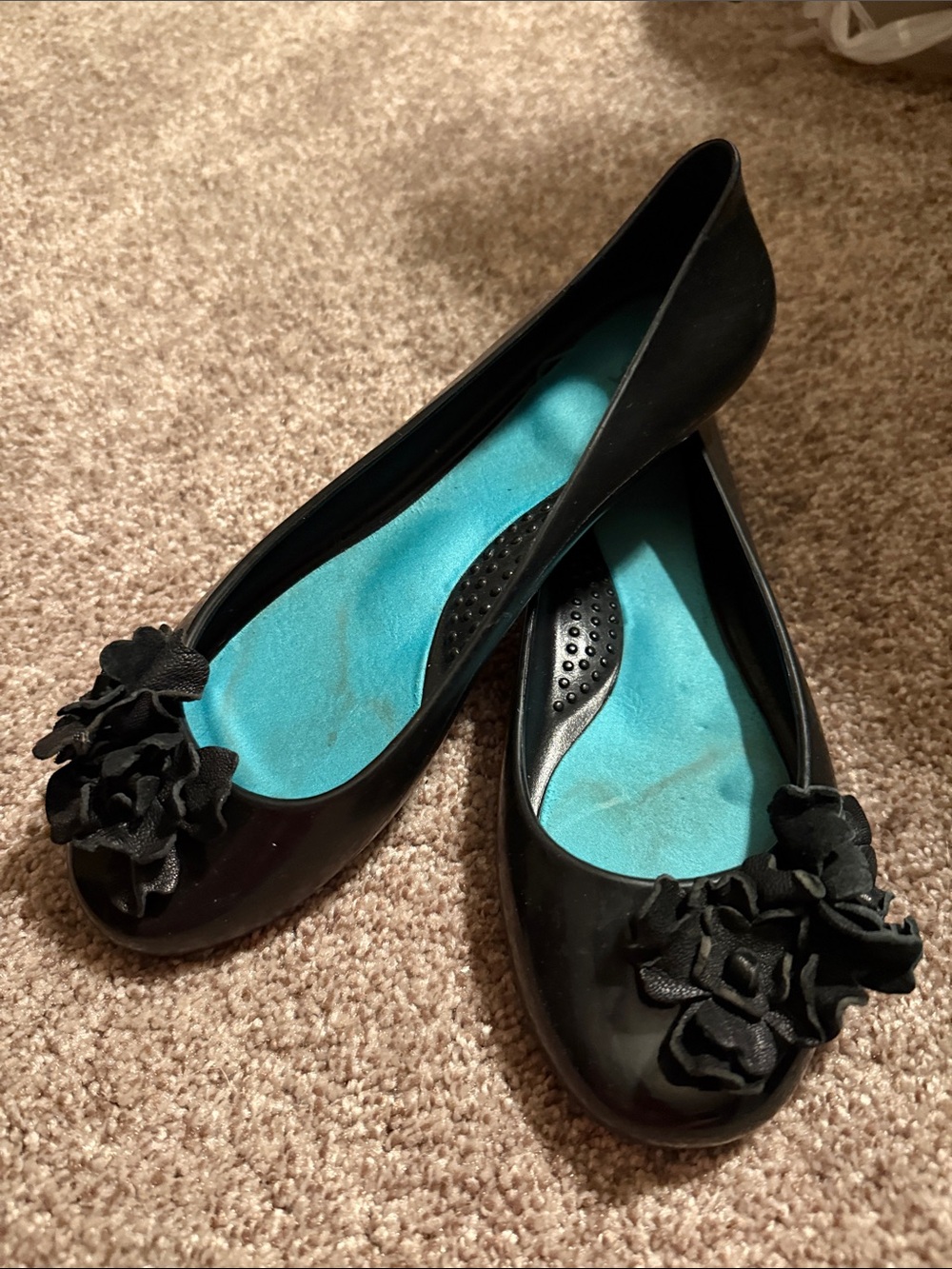 OKA b. Black Floral Toe Ballet Flats with Teal Insole